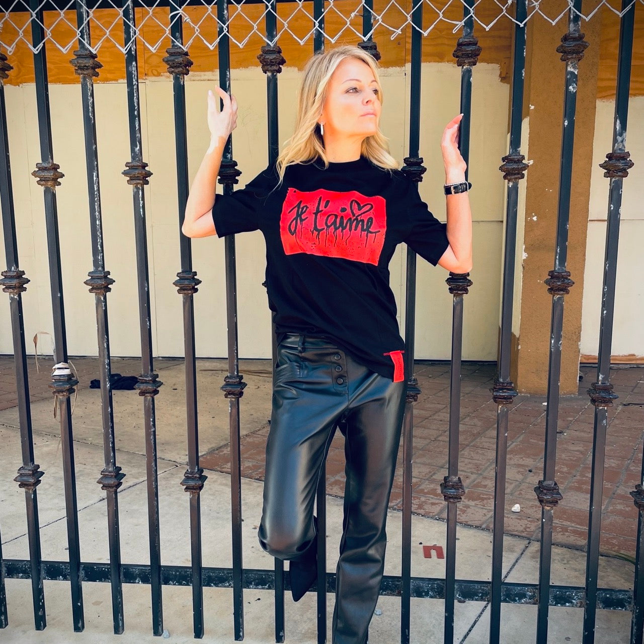 Je t'Aime T-Shirt Black Cotton for Women | Partch by Didier Devaux